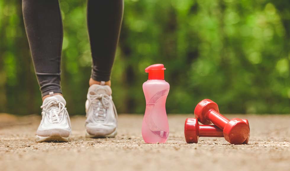 The-benefits-of-walking-with-weights-thumb