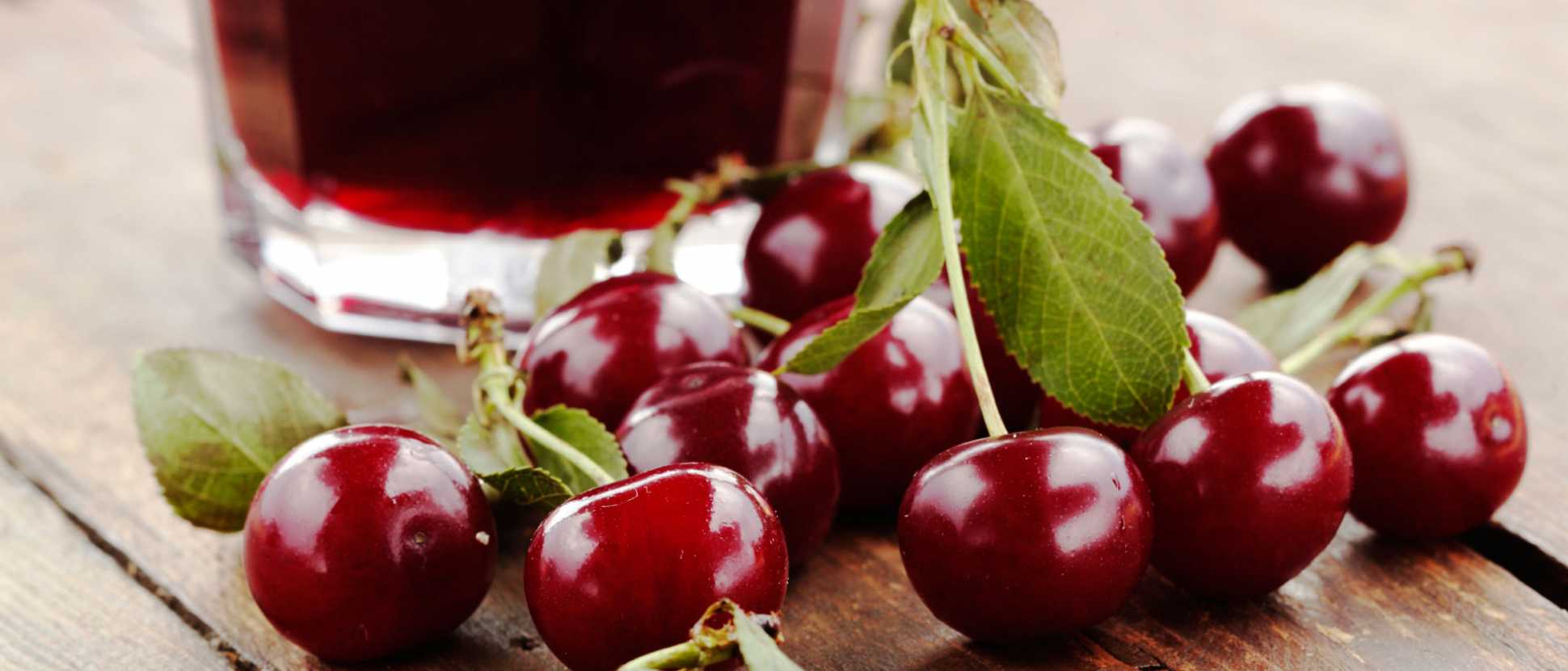 160512-Drinking-tart-Montmorency-cherry-juice-reduces-high-blood-pressurejpg