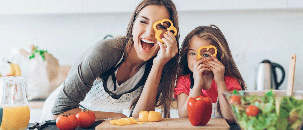 MotherDaughterCooking-1260x542